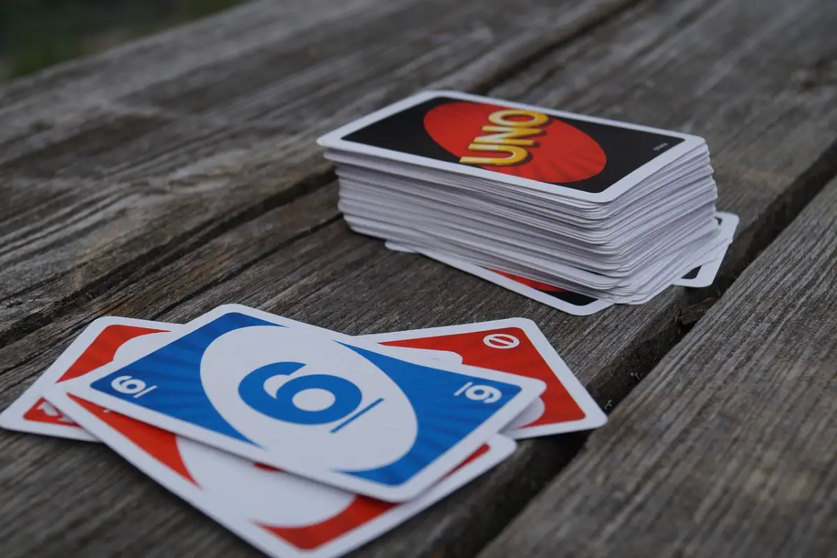 How Many Cards In Uno