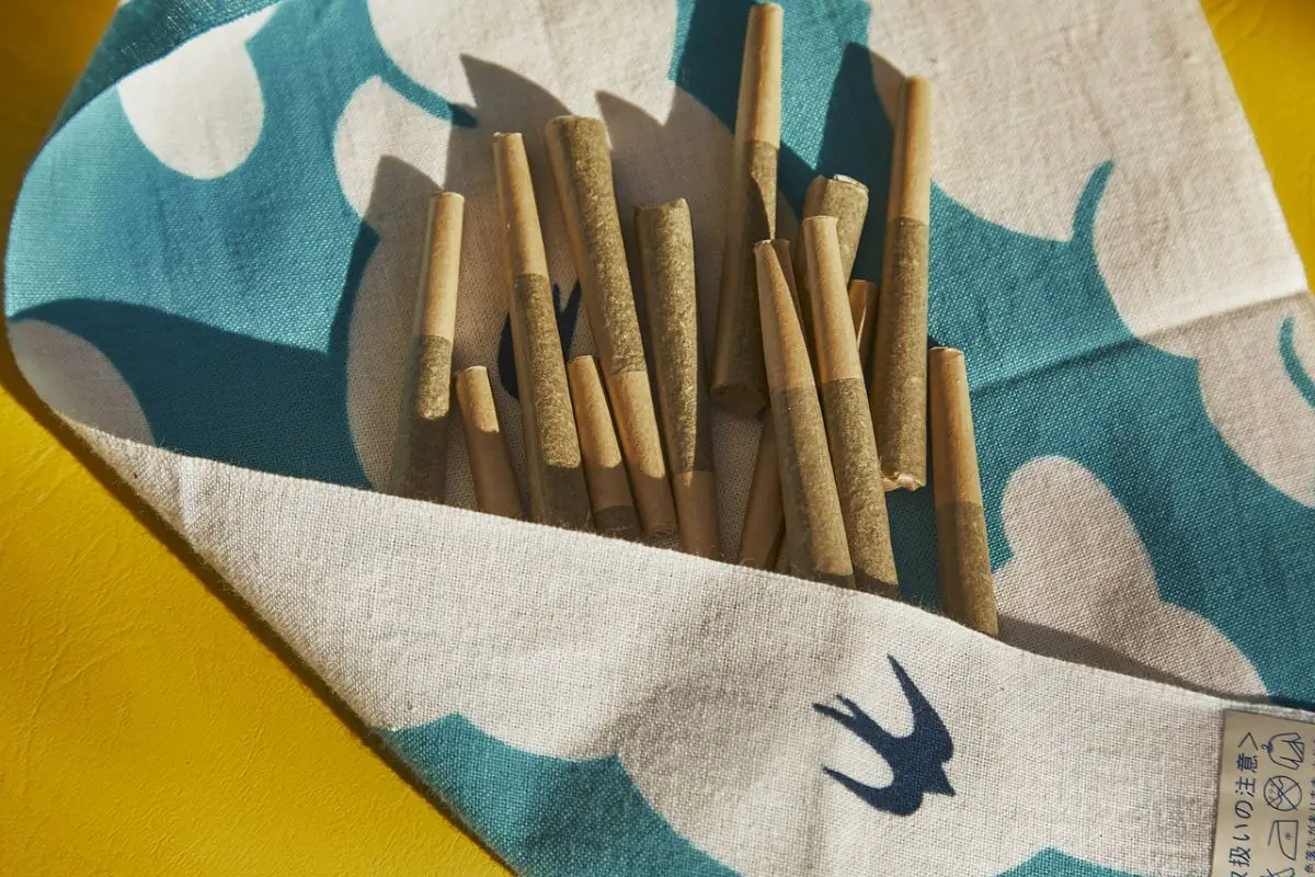 What Can You Use As Rolling Paper