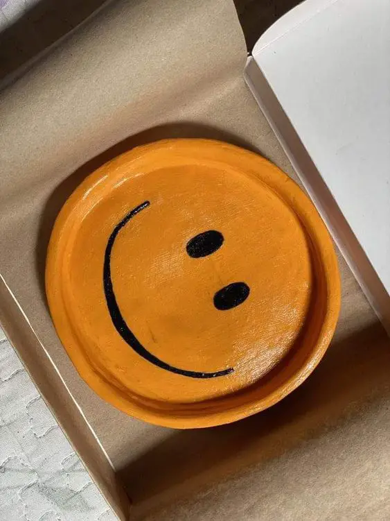 Smiley Face Plate