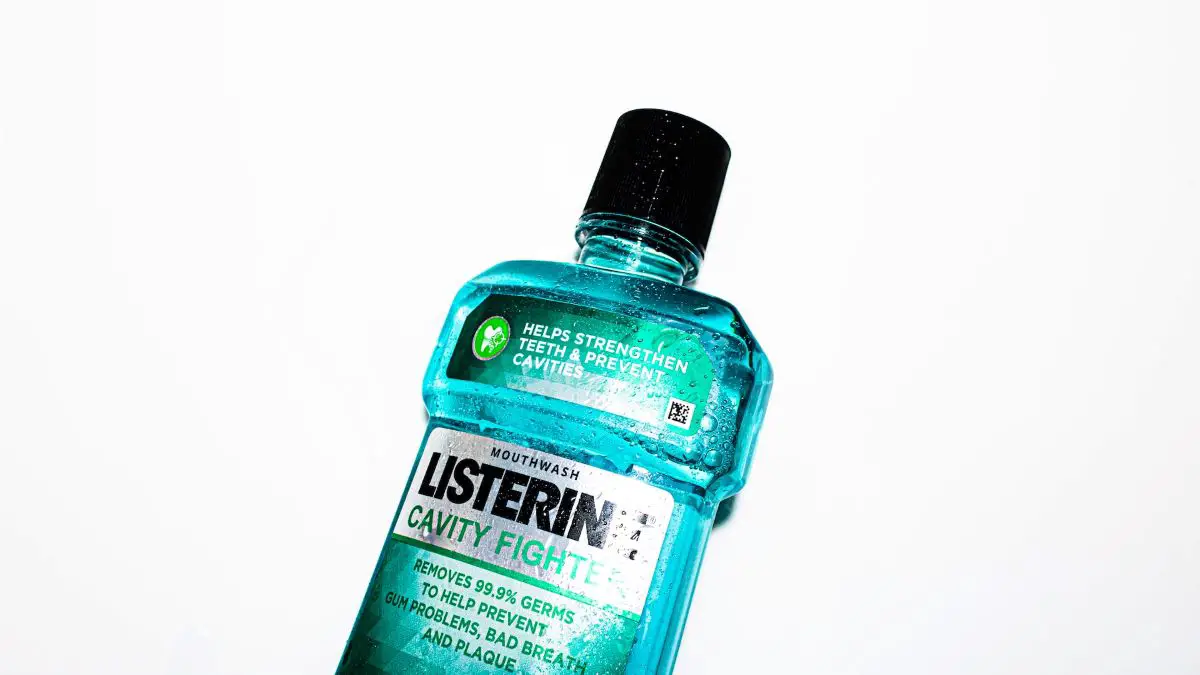 Why Does Listerine Burn? And Alternatives To Use That Don't Burn