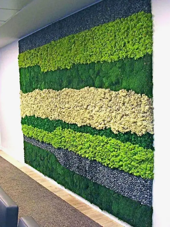 Alternating Horizontal Pattern Grass Hedge Wall