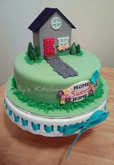 Cottage On Top Of A Cake 