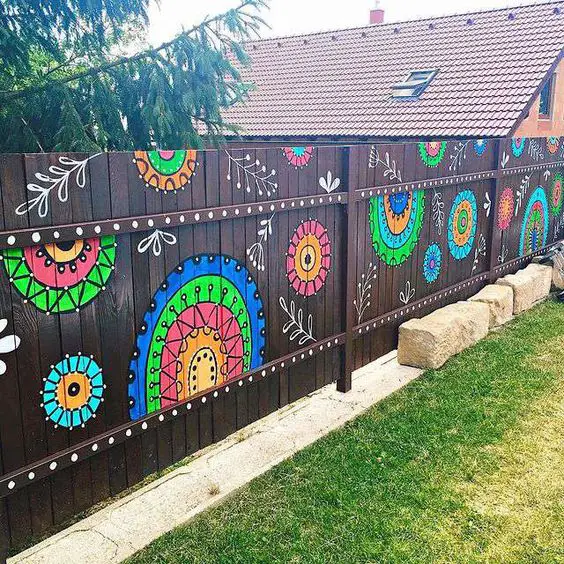 Mural fence design